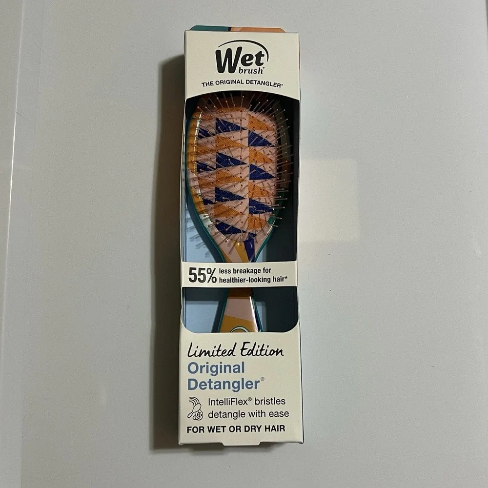 Wet Brush Original Detangler Hair Brush-Limited Edition-Artful Ace- Flag Up-New